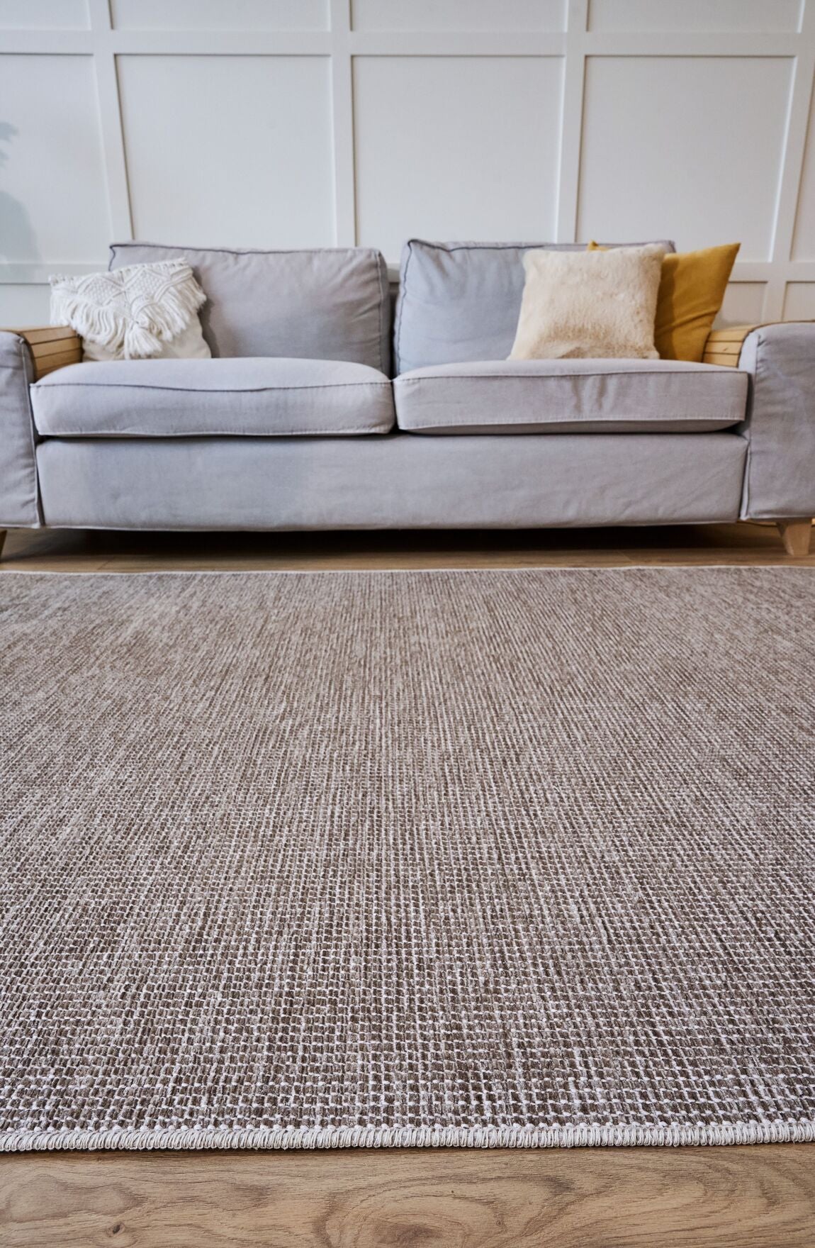 2412 Bej - Akrilik Dokuma Halı | Düz Renk Saçaklı Model